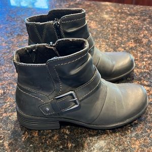 Earth Originals boots